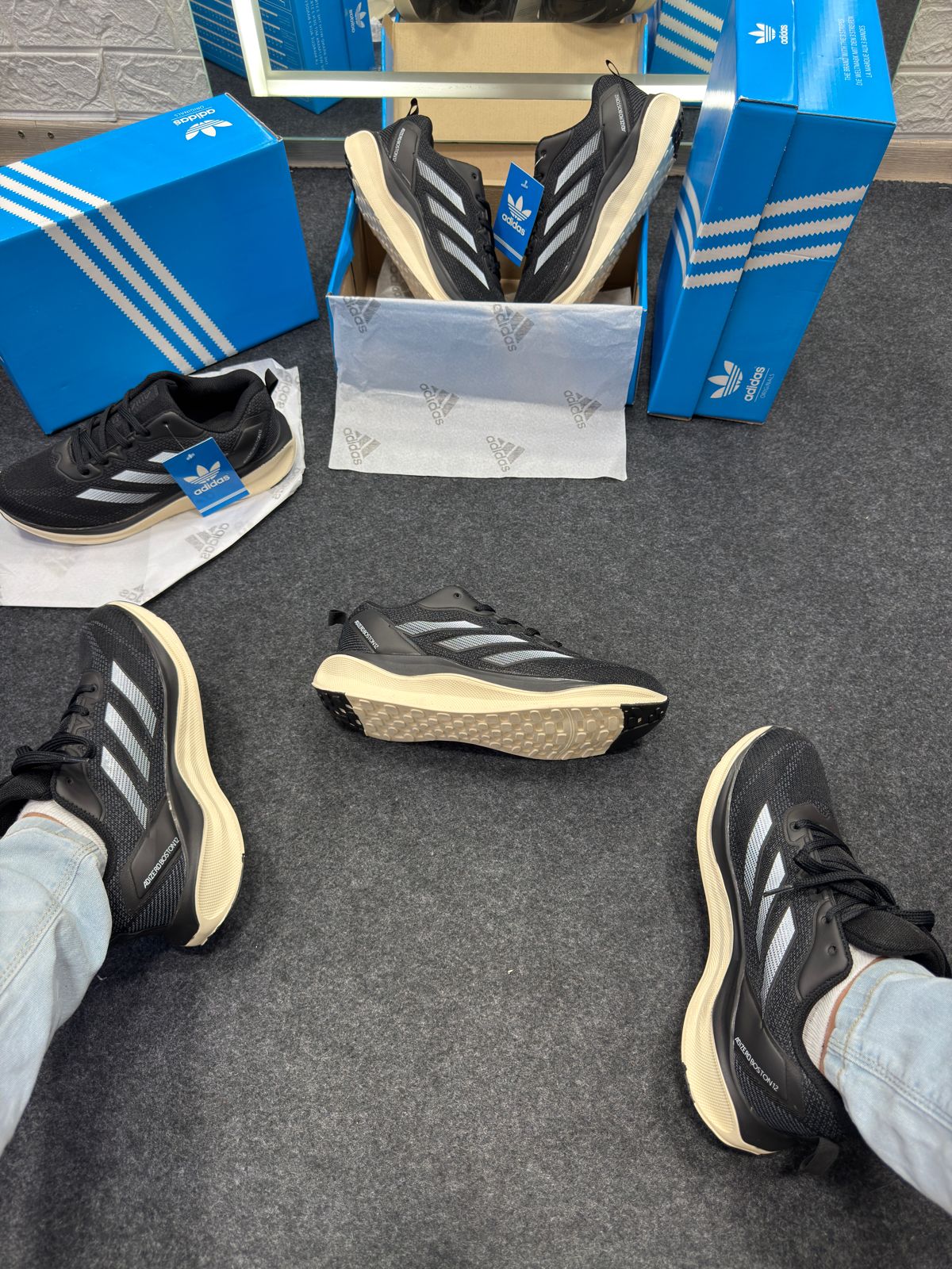 Adidas Adizero Boston 12 Preto e Branco Atacado