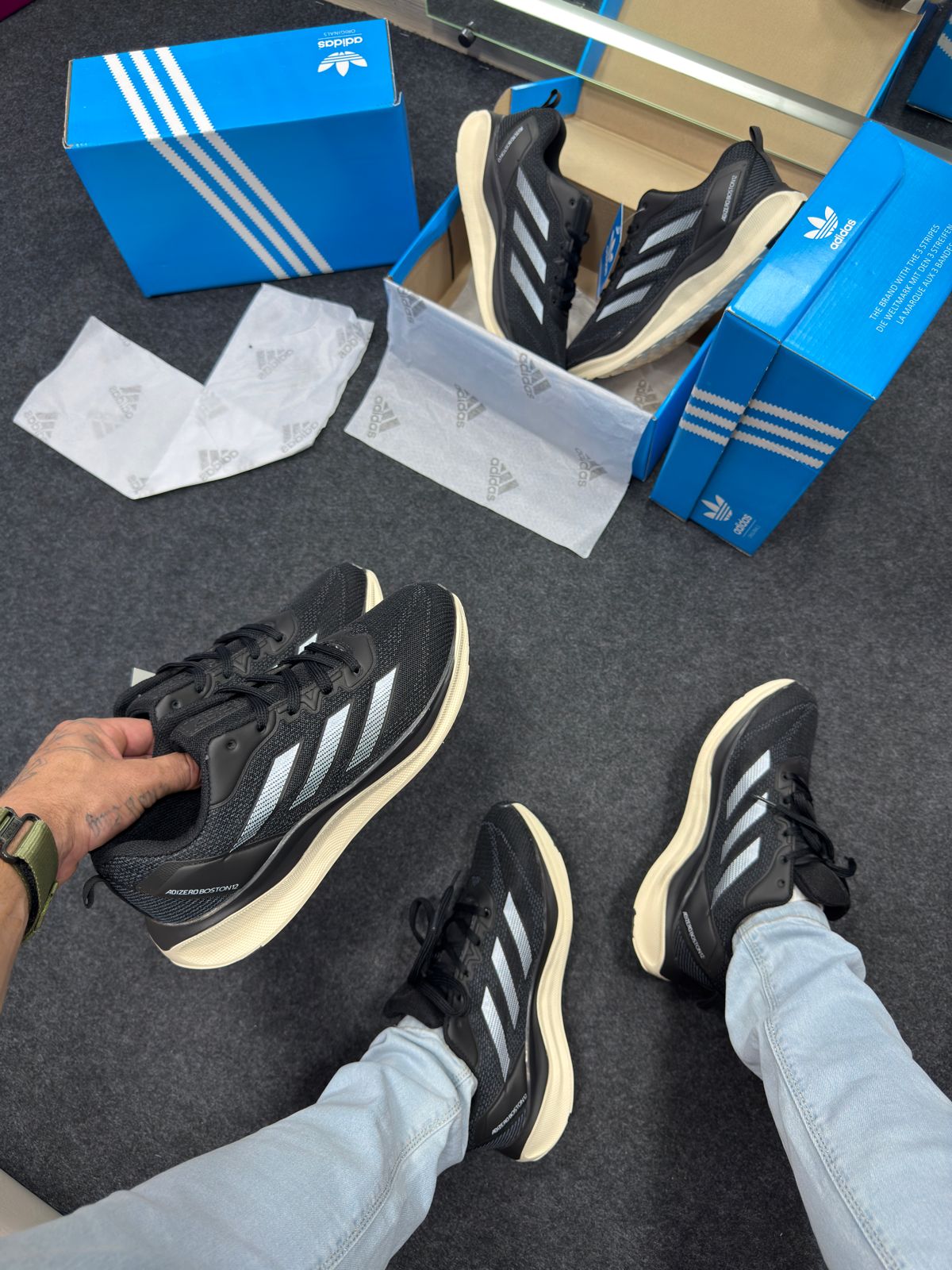 Adidas Adizero Boston 12 Preto e Branco Atacado