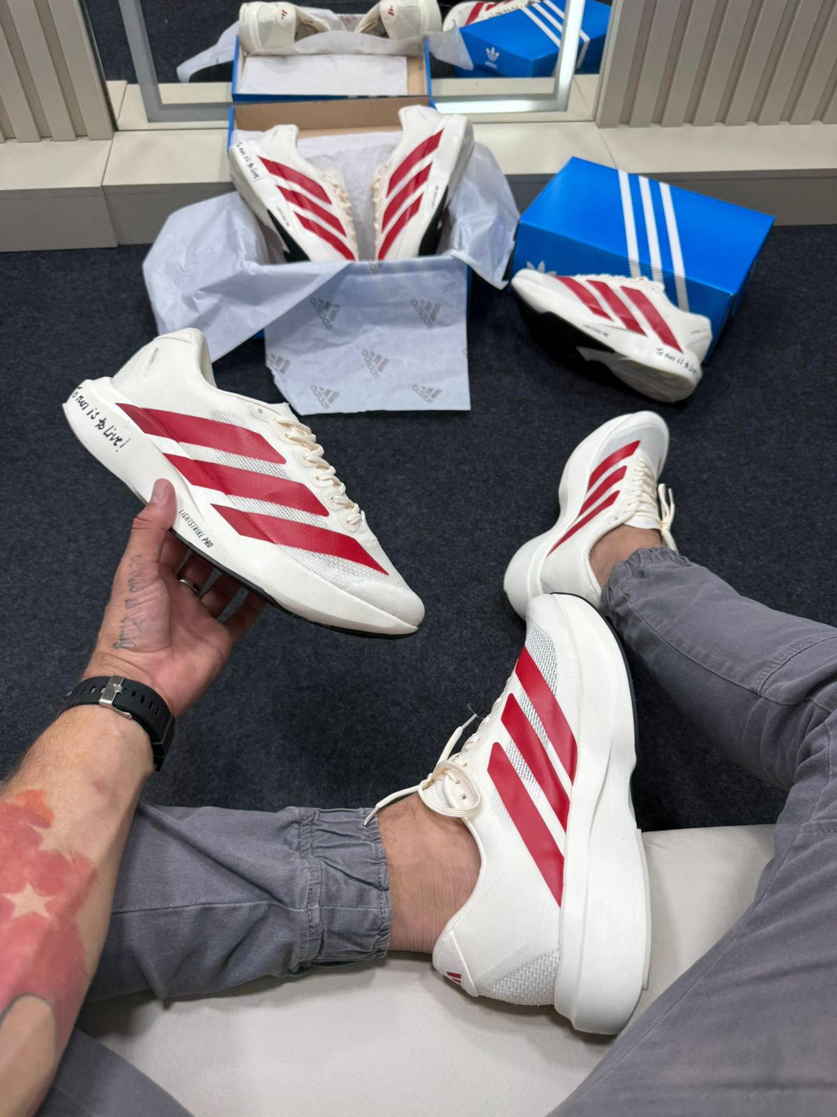 Adidas Adizero Evo SL Off White e Vermelho