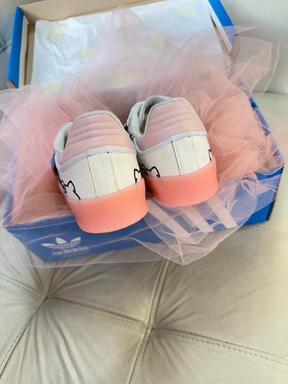 Adidas Hello Kitty x Adidas Sambae Cloud White Clear Pink