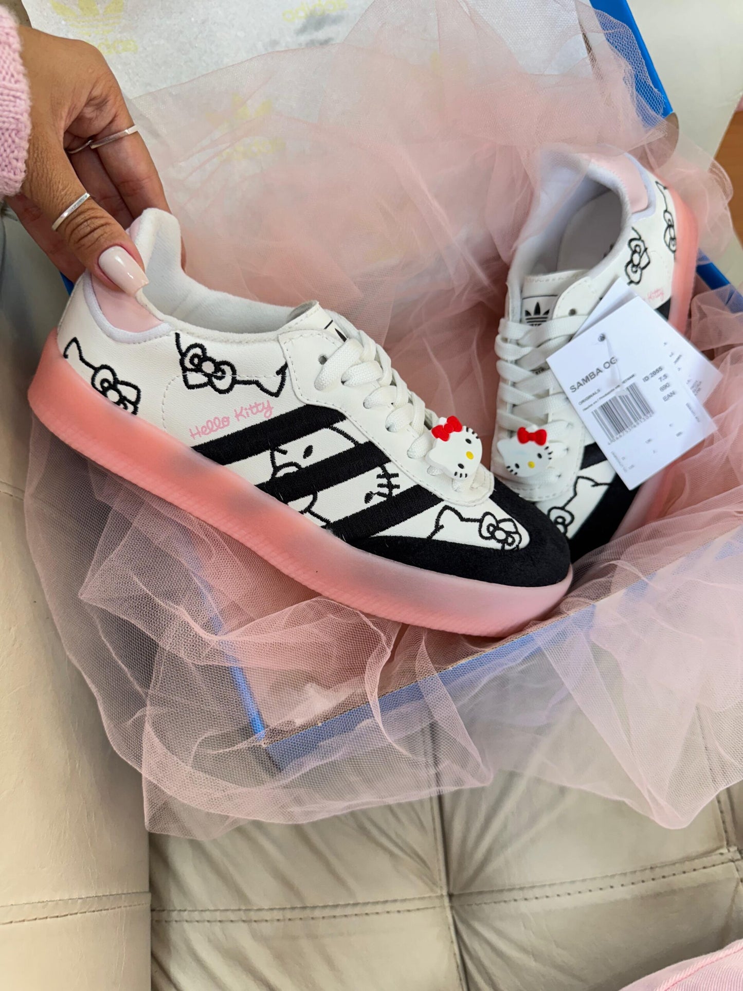 Adidas Hello Kitty x Adidas Sambae Cloud White Clear Pink