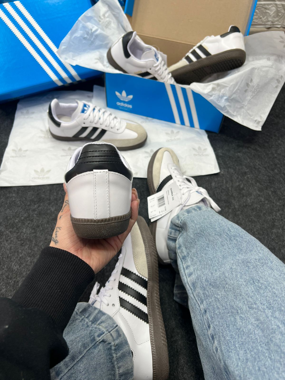 Samba OG - Branco e Preto