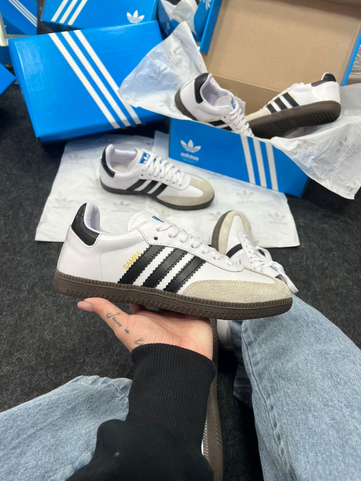 Samba OG - Branco e Preto