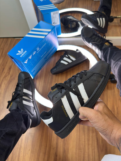 Adidas Super Star Preto e Branco