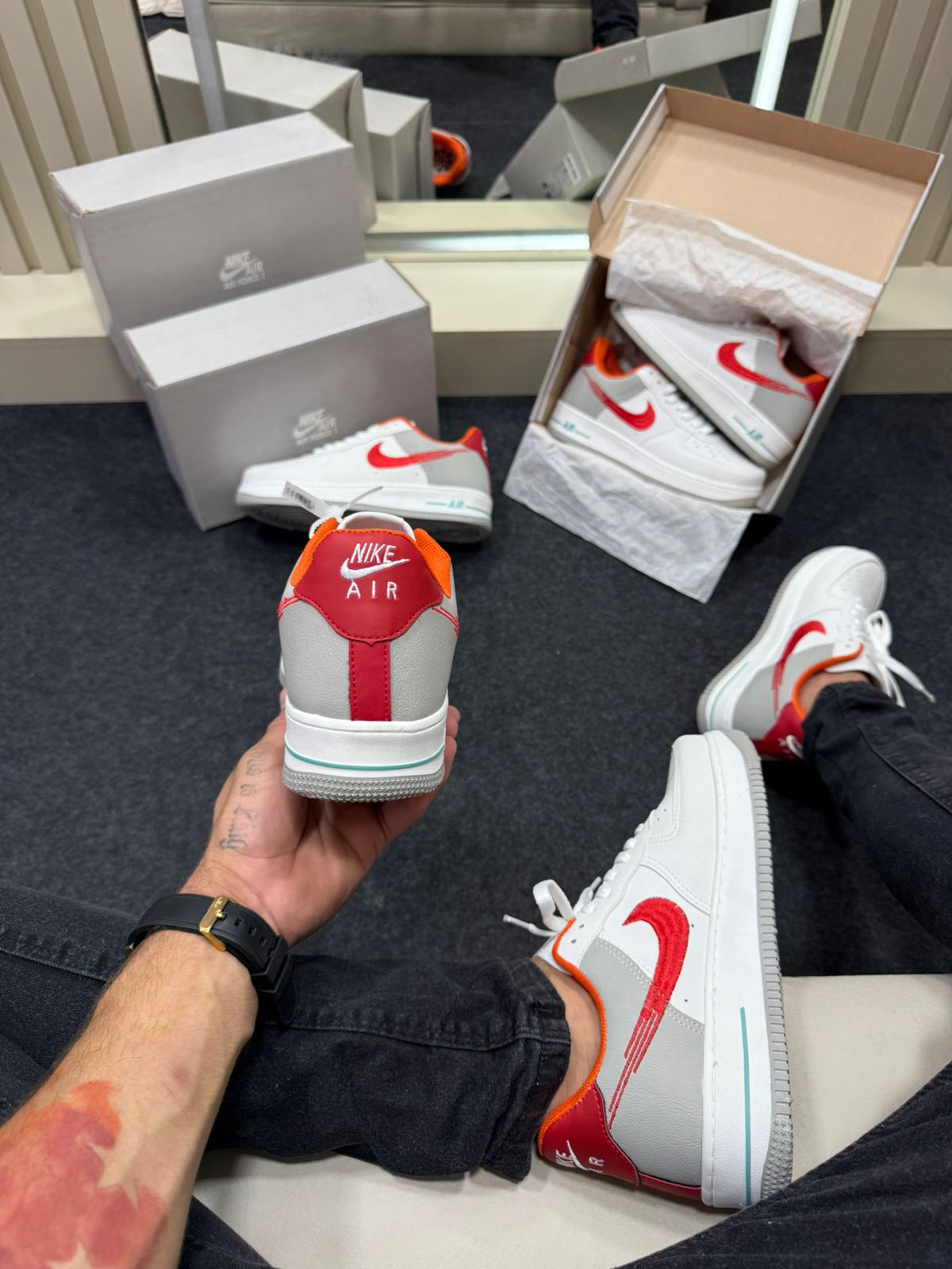 Air Force 1 Premium Branco Vermelho Laranja