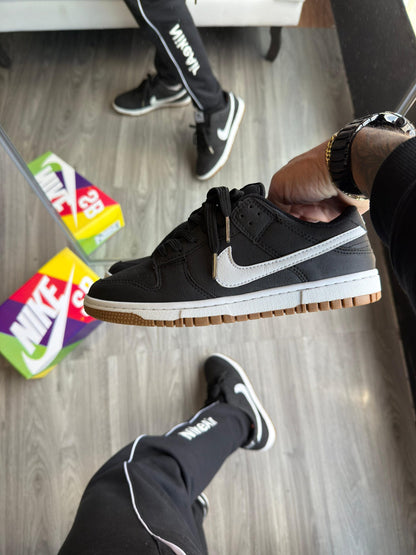 Dunk Low Pro Preto e Branco Atacado