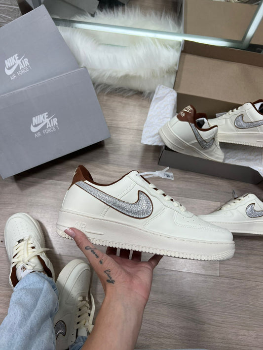 Nike Air Force Premium Branco e Marrom Atacado