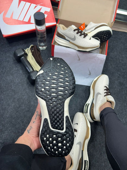 Nike Air Max Zoom X Invincible Run 3 Marrom Bege Atacado