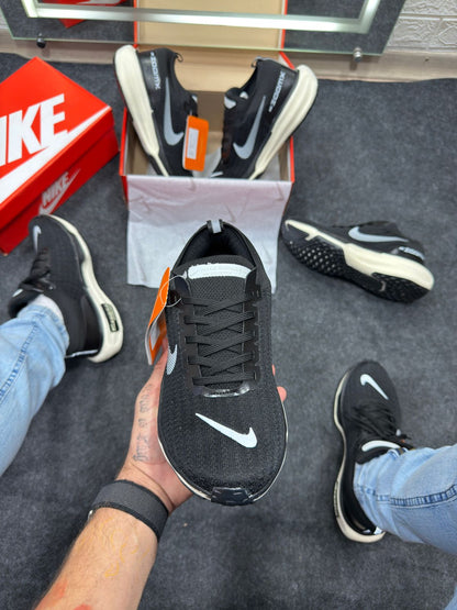 Nike Air Zoom X Invincible Run 3 Branco e Preto Atacado