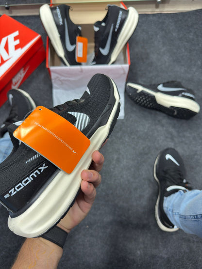 Nike Air Zoom X Invincible Run 3 Branco e Preto Atacado