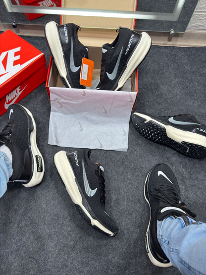 Nike Air Zoom X Invincible Run 3 Branco e Preto Atacado