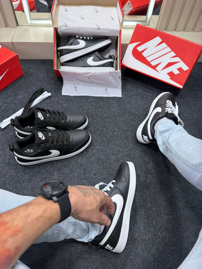 Nike Court Borough Low Preto e Branco