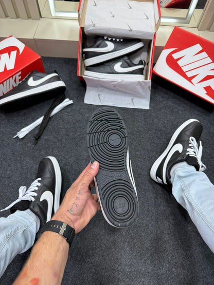 Nike Court Borough Low Preto e Branco