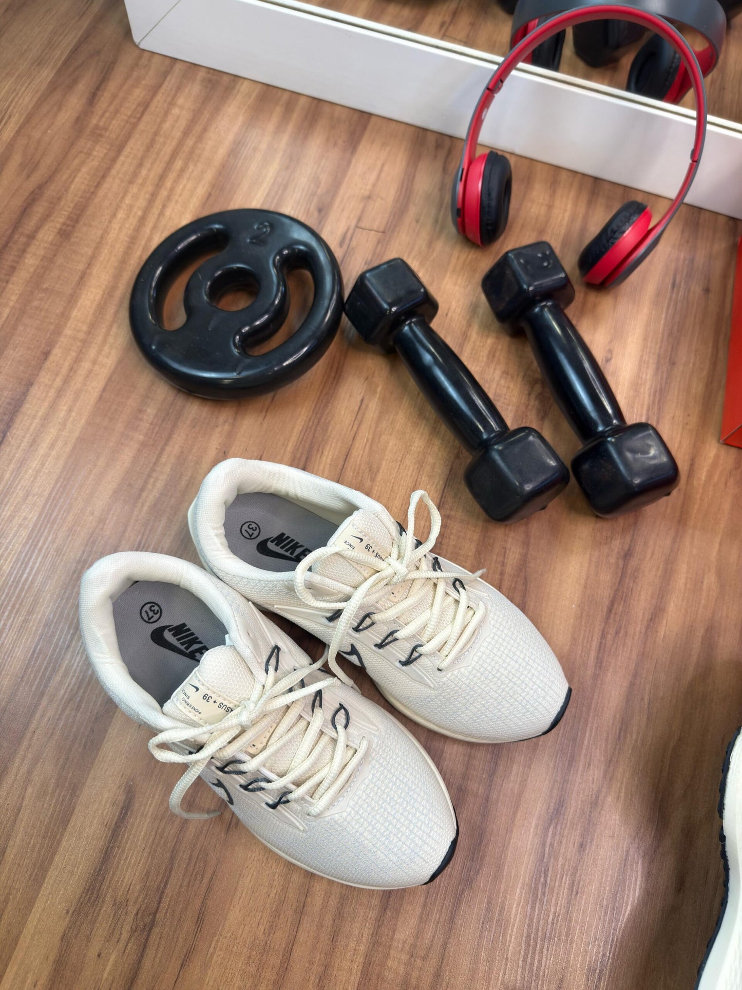 Nike Pegasus 39 Off White