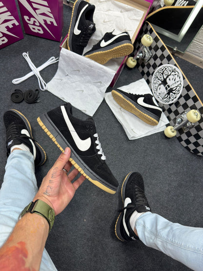 Nike Sb Dunk Low Pro Preto Camurça Atacado