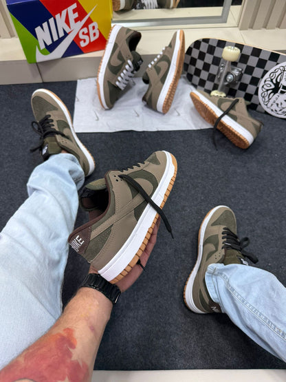 Nike Skateboarding Dunk Low Pro Verde Militar