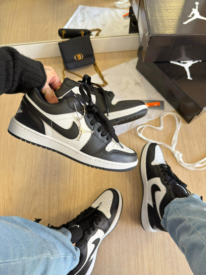 Nike Air Jordan Panda