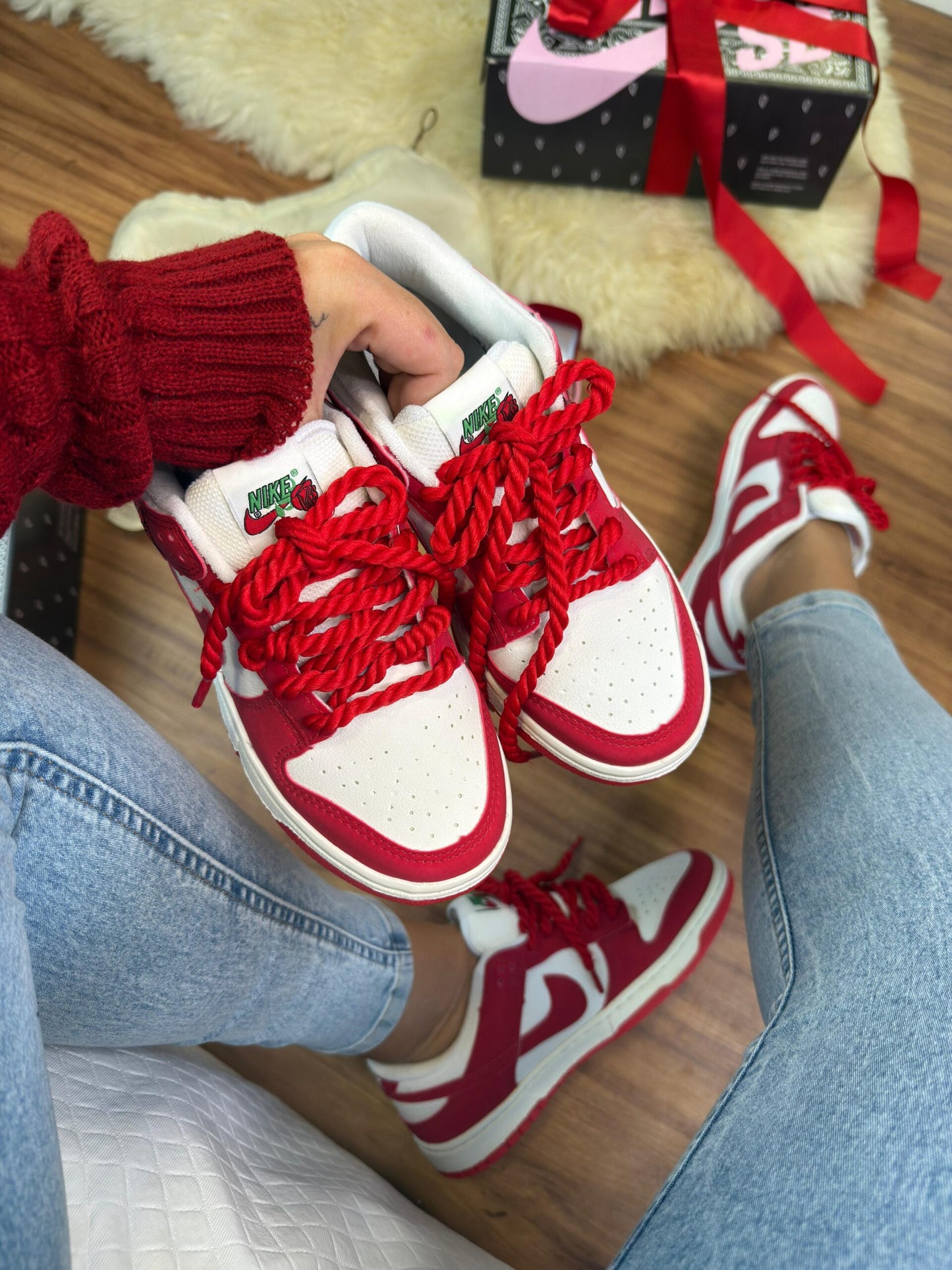 SB Dunk Valentine’s Day