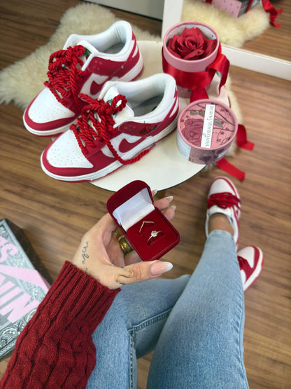 SB Dunk Valentine’s Day