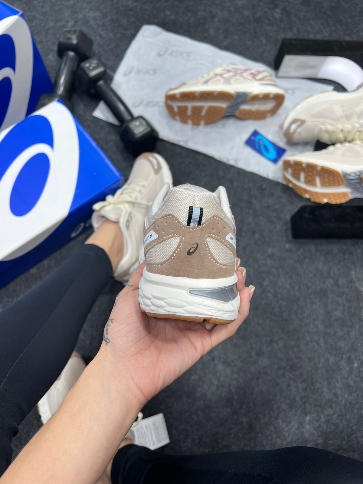 Tênis Asics Gel Venture 6 Off White Atacado