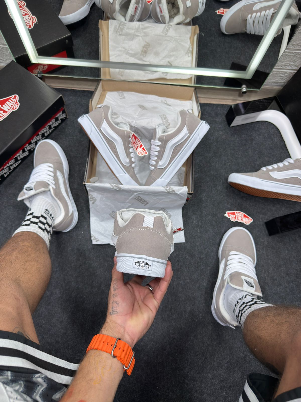 Tênis Vans Knu Skool Branco e Cinza Atacado