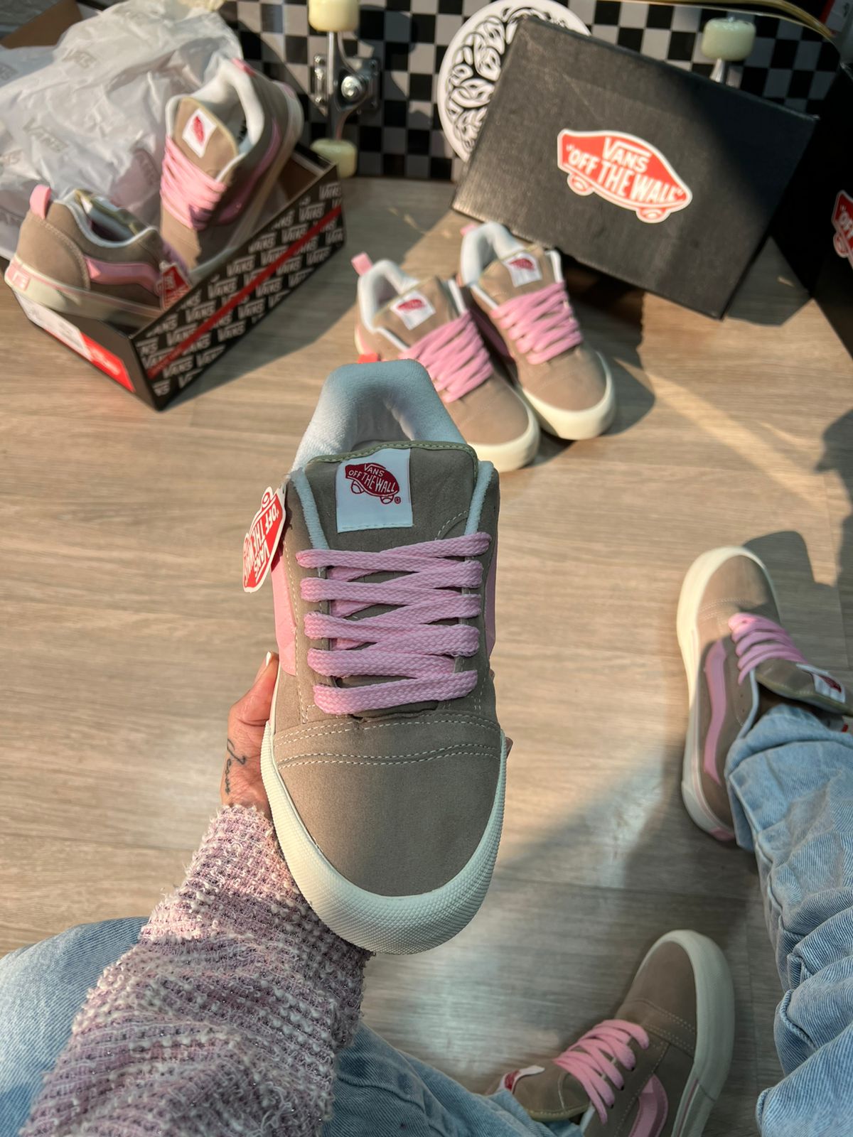 Vans Knu Bege e Rosa Premium
