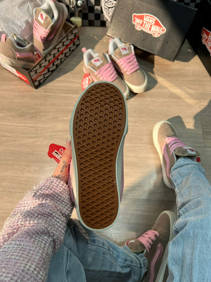 Vans Knu Bege e Rosa Premium