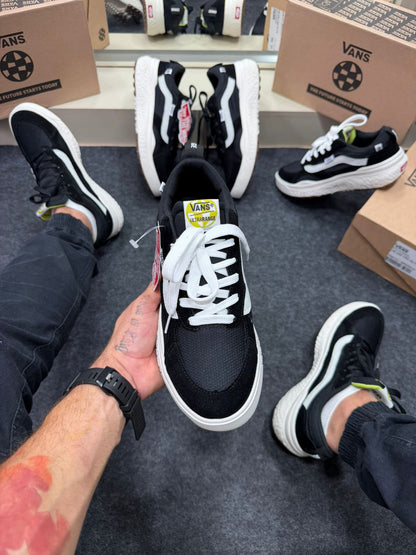 Vans Ultra Range Preto Branco