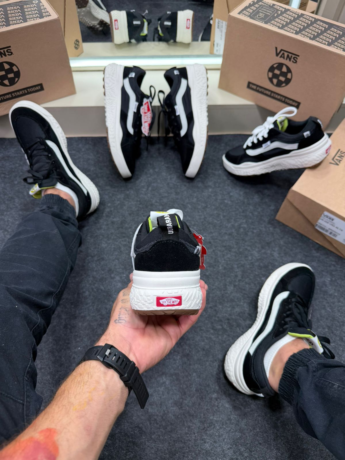 Vans Ultra Range Preto Branco